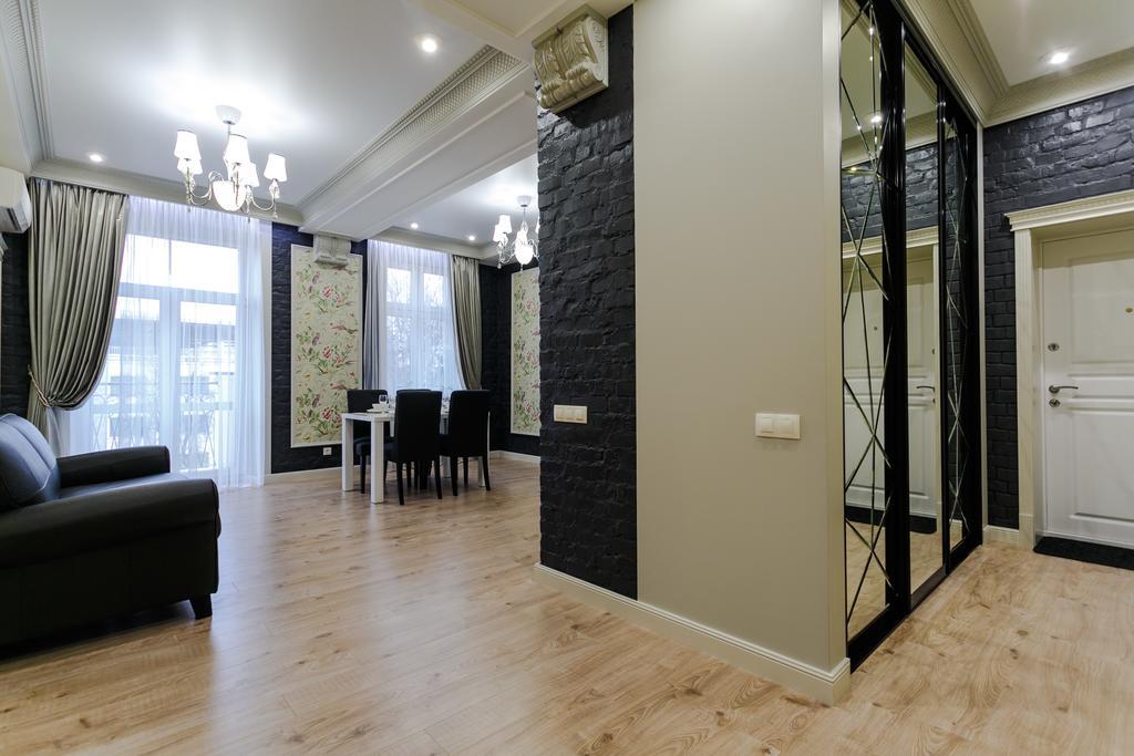 Royal Rent Minsk Lägenhet Exteriör bild